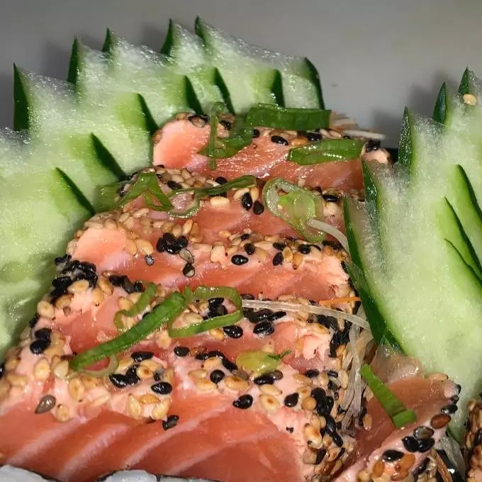Sashimi de Salmão na crosta