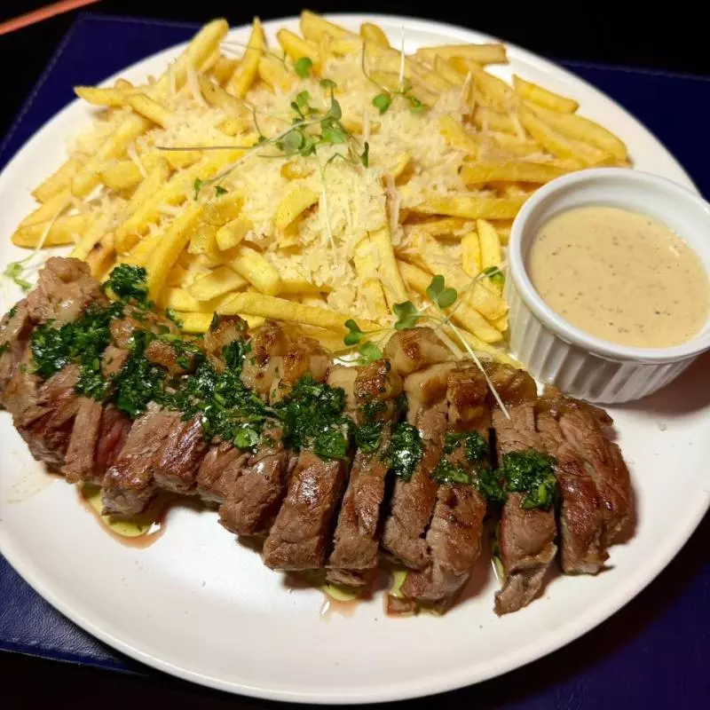 CHORIZO E FRITAS