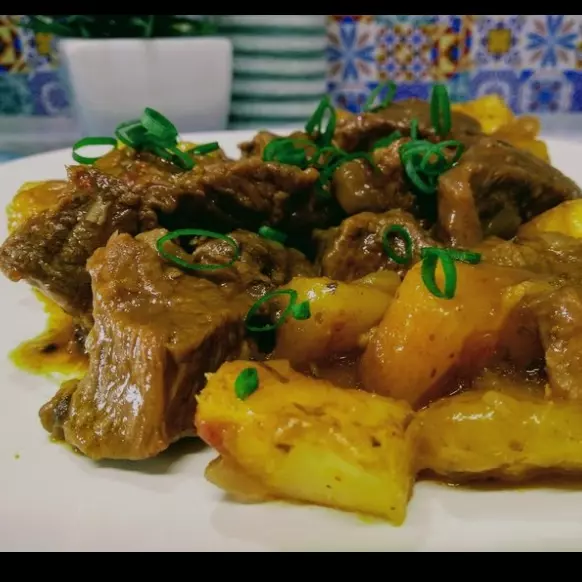 Macaxeira com Carne Guisada