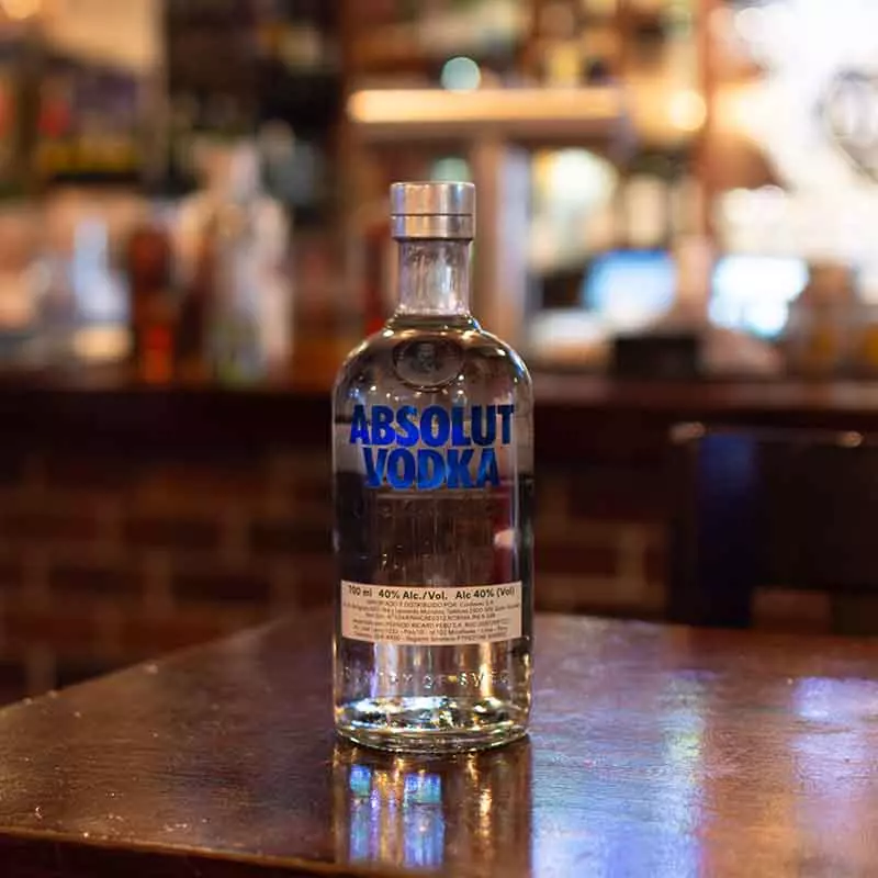Trago de Vodka Absolut