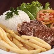 🥩🍽️ Caseirinho de Bife Encebollado