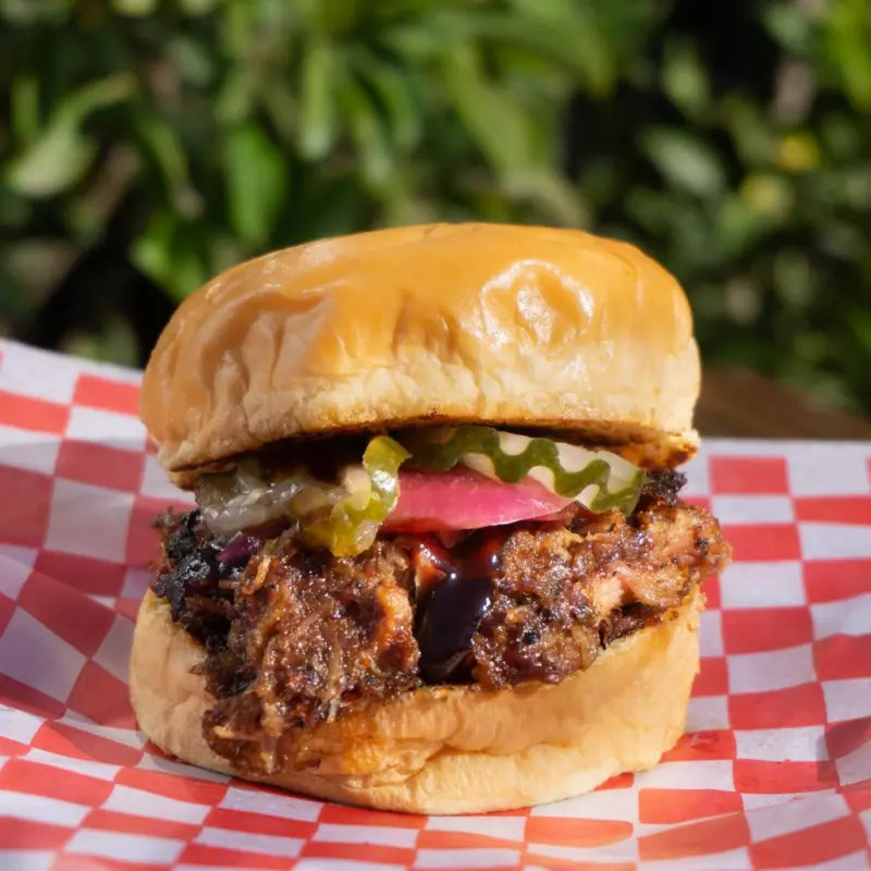 PULLED PORK SANDWICH