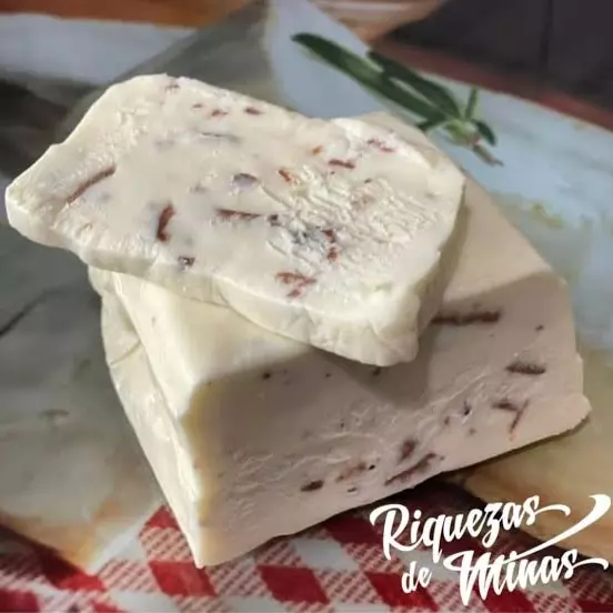REQUEIJÃO C RASPAS 500g