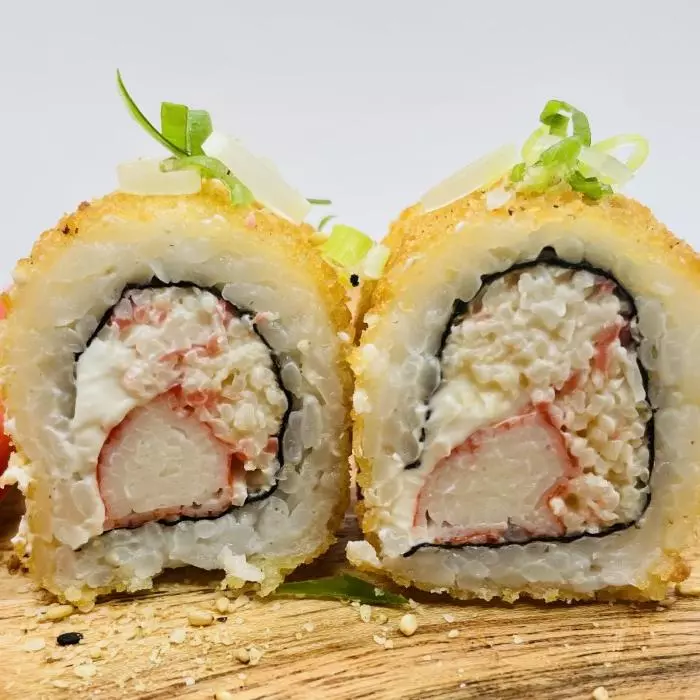 Hot Uramaki Kani Roll
