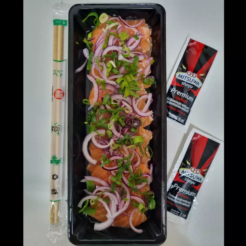 Carpaccio de salmão