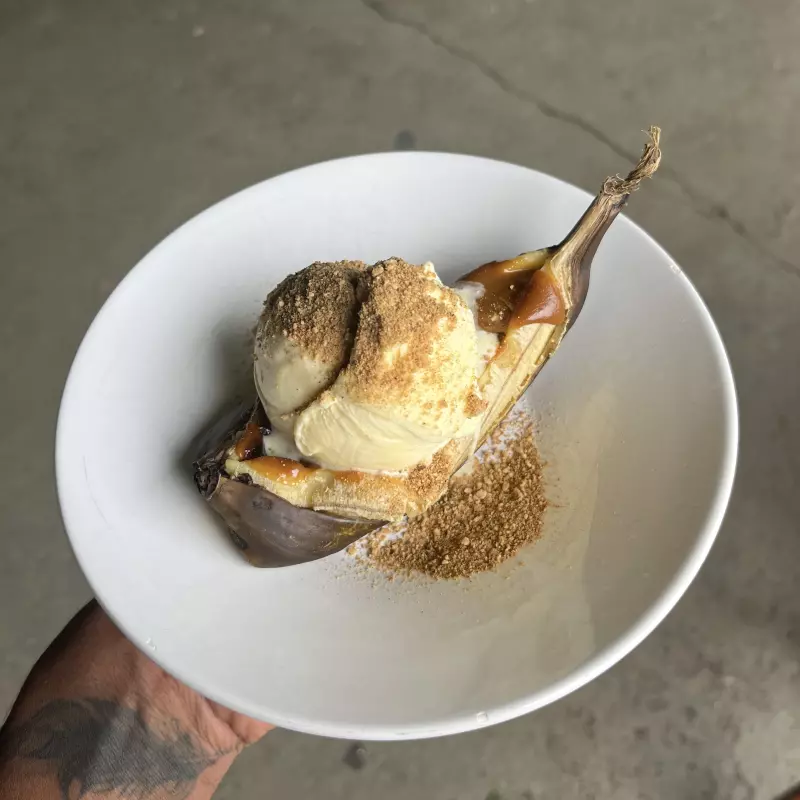 Banana Delirante com doce de leite.