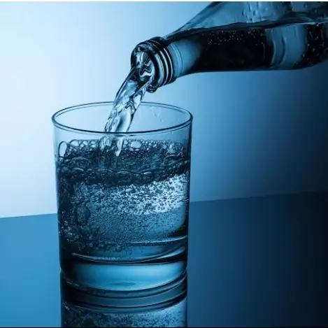 ÁGUA COM GÁS 500ml