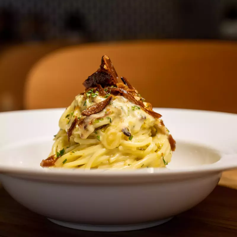 SPAGUETTI ALLA CARBONARA