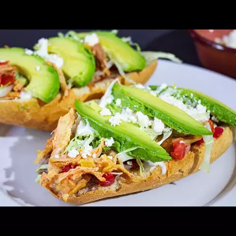 (ElJ) Mollete de Pollo