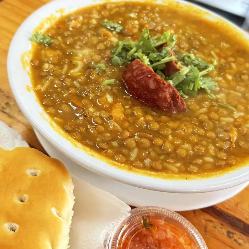Lentejas con Longanizas