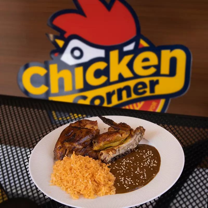 Lunch ARROZ + POLLO + MOLE