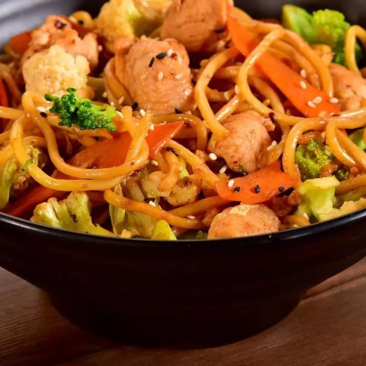 Yakisoba frango