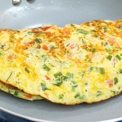 OMELETE C/QUEIJO e ora-pro-nobis