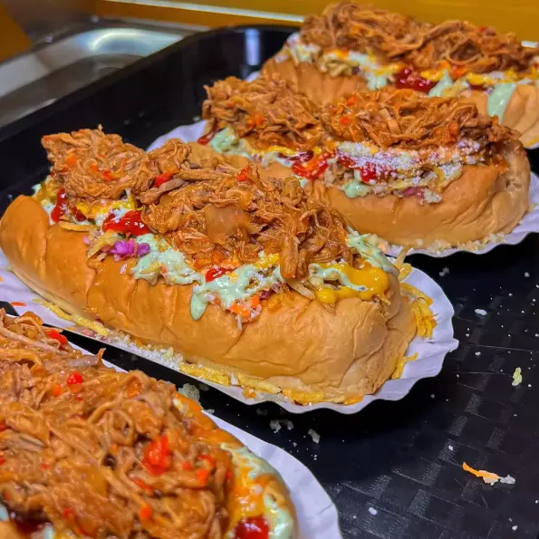 Dog Mechado( carne desfiada)