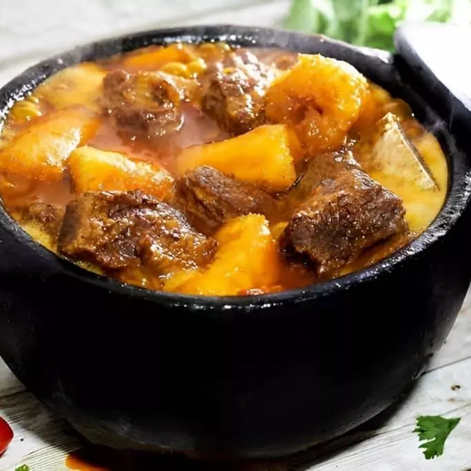 Atoladinho de Carne c/ Mandioca