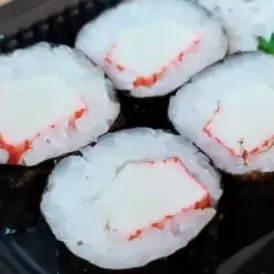 Hossomaki Kanimaki 4 Uni.