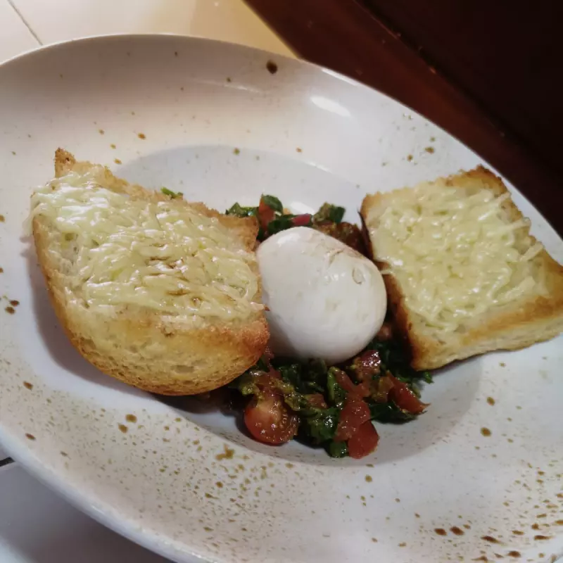 Burrata Caprese