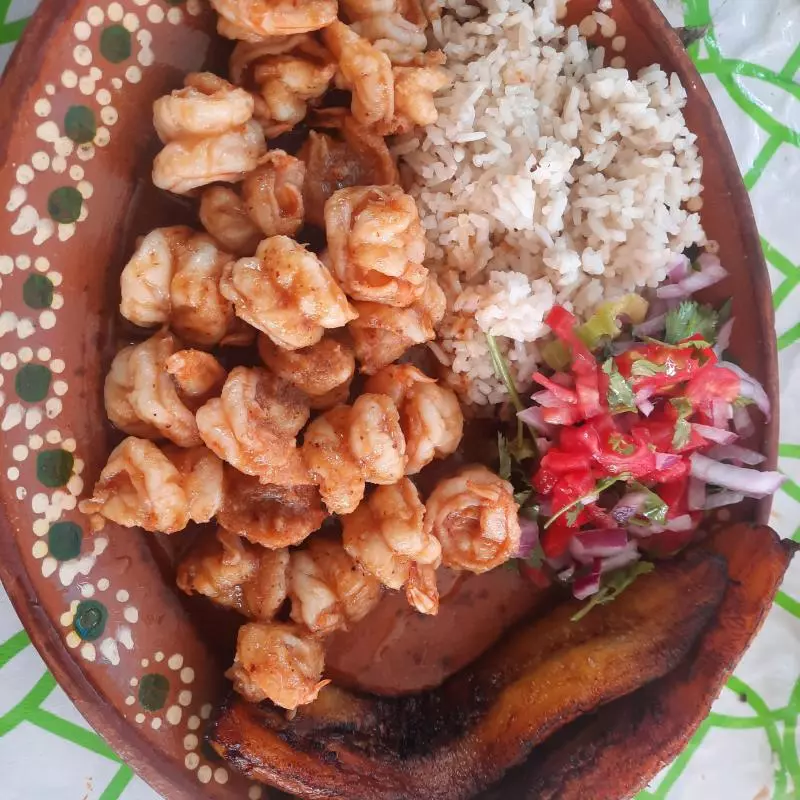 Camarones al mojo de ajo