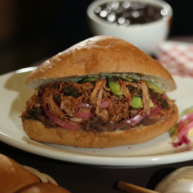 Torta de cochinita Pibil
