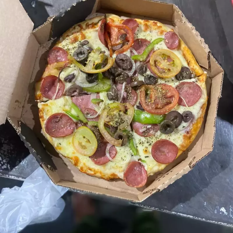 PIZZA POR 29,99 A GRANDE