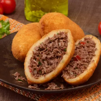 Bolinho de Costela com Queijo - S9