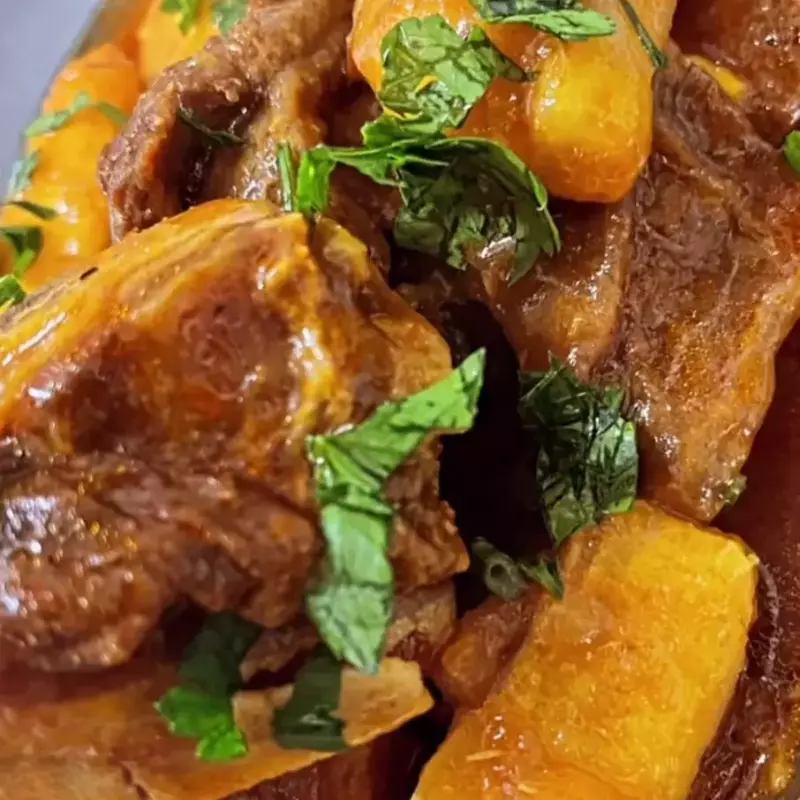 QUARTA - COSTELA COM MANDIOCA