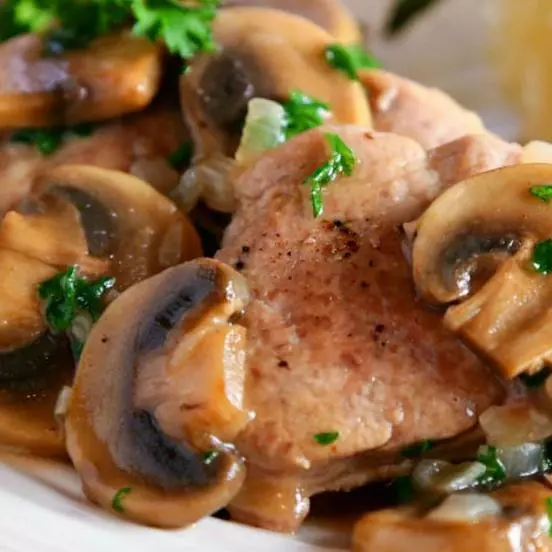 Chancho con Champiñón y verdura