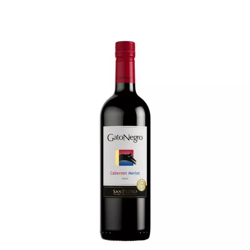 Botella de vino tinto gato negro
