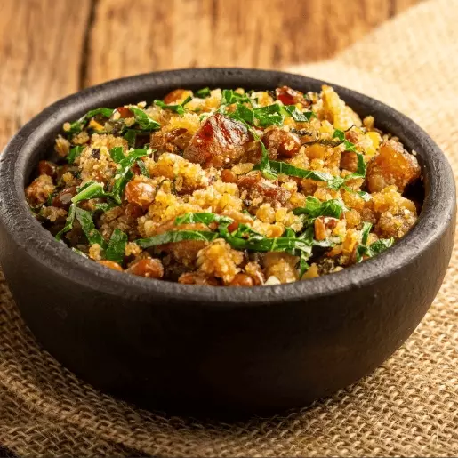 Feijão tropeiro (Porção inteira)