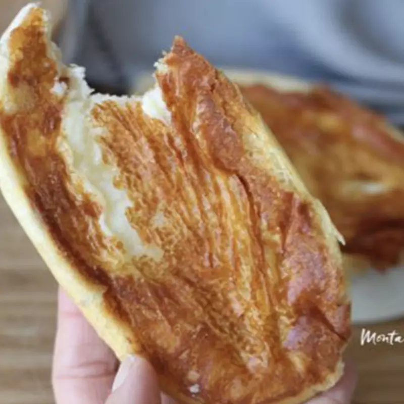 Pão casquinha com requeijão