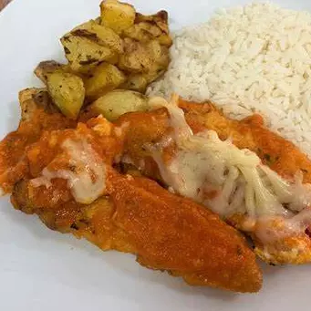 Filé de Tilápia à Parmegiana
