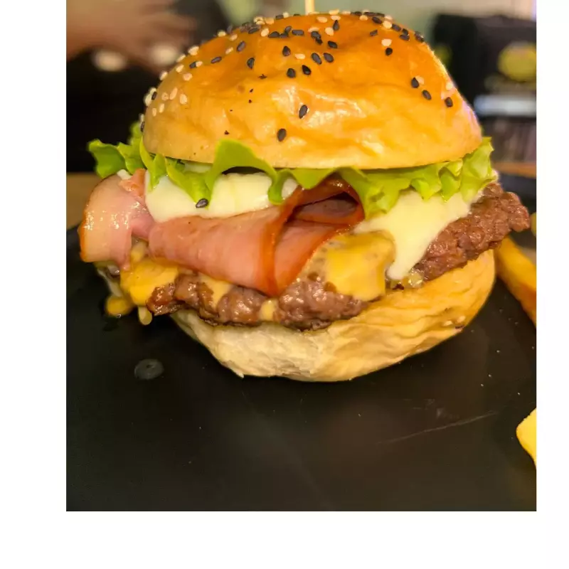 HAMBURGUESA CLASICA