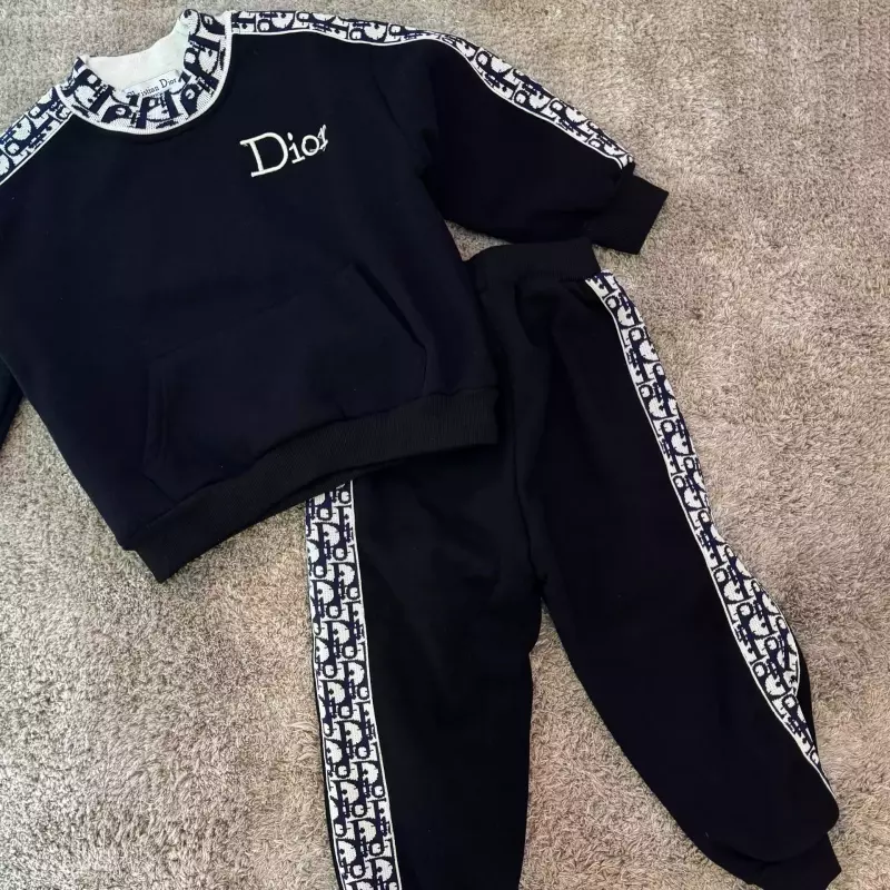 DIOR