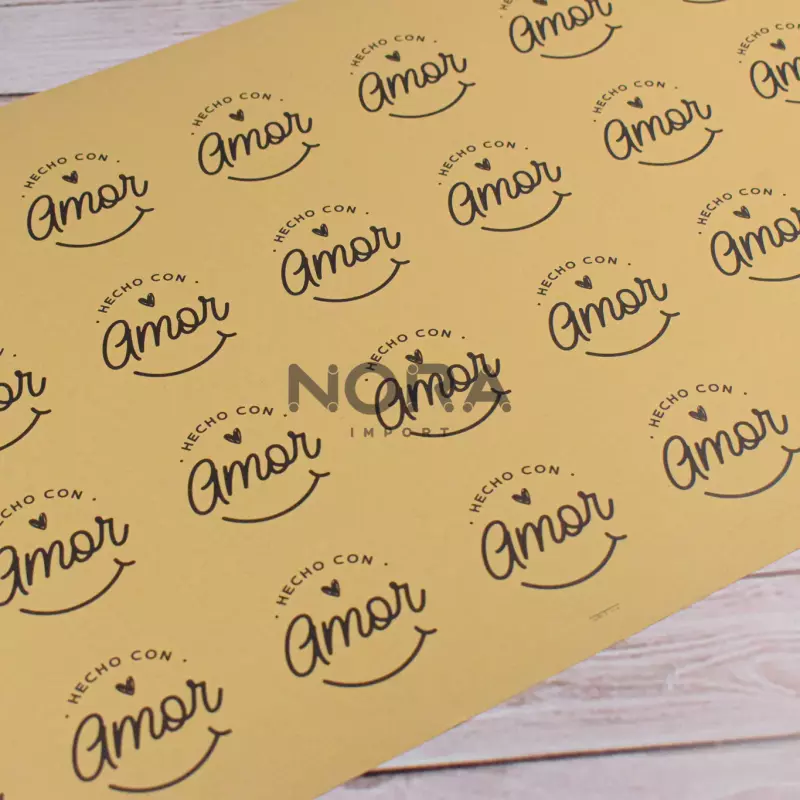 Sticker en kraft "Hecho con amor"
