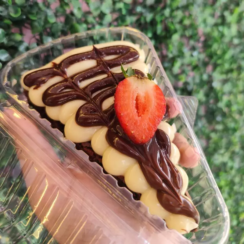 Fatia brownie ninho com nutella