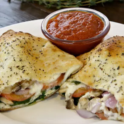 60. CALZONE CLASICO