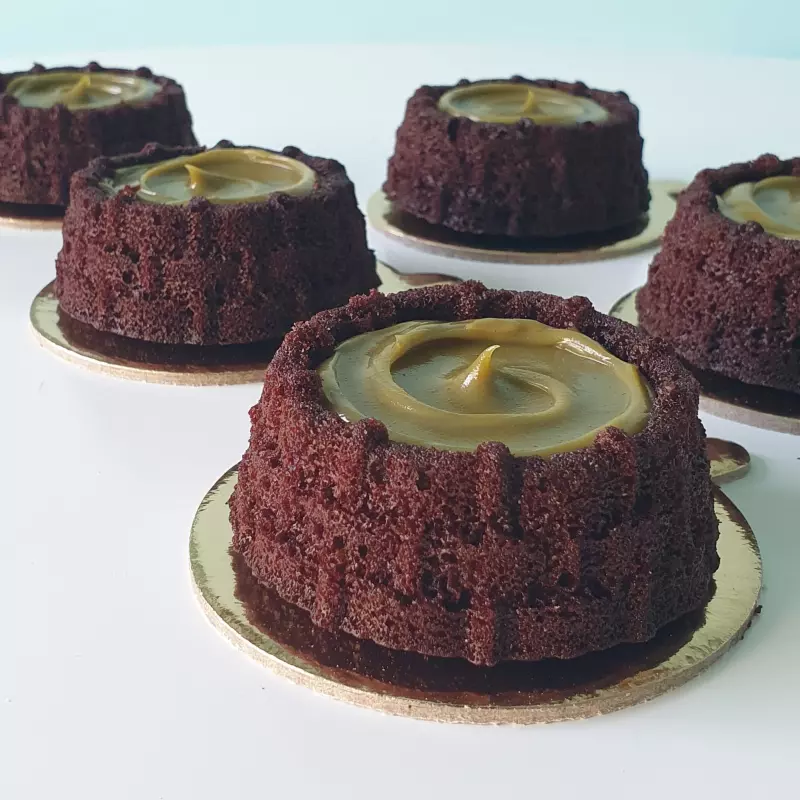 Chocolate with pistachio