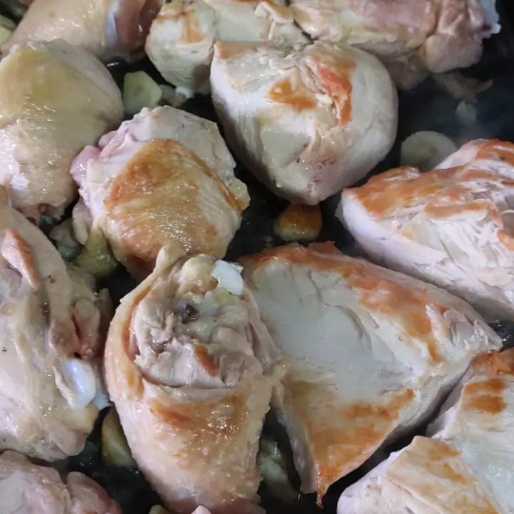 Pollo al champiñon