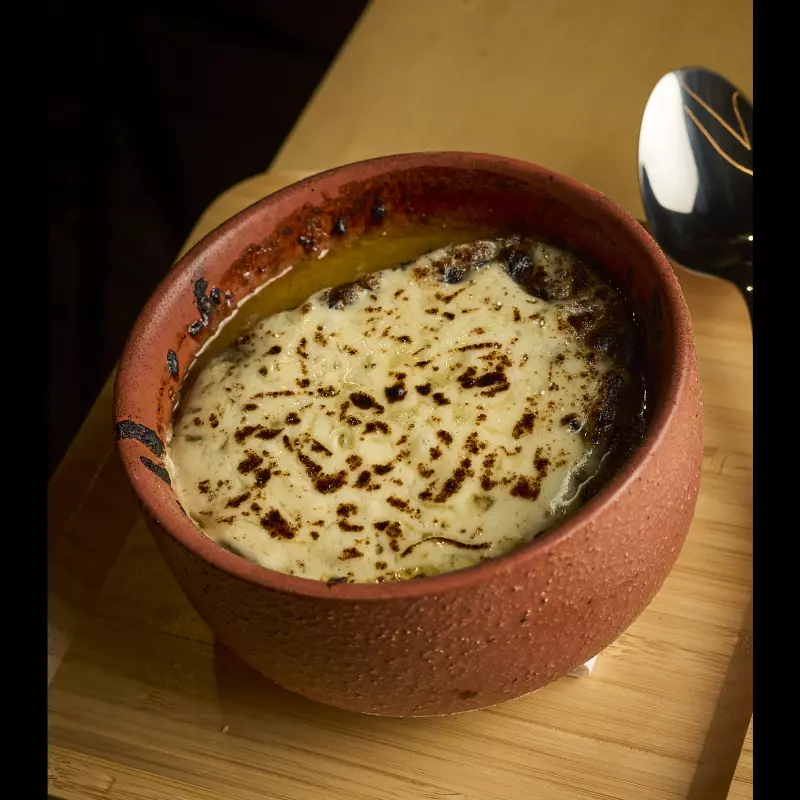 Sopa de Cebolla Queens