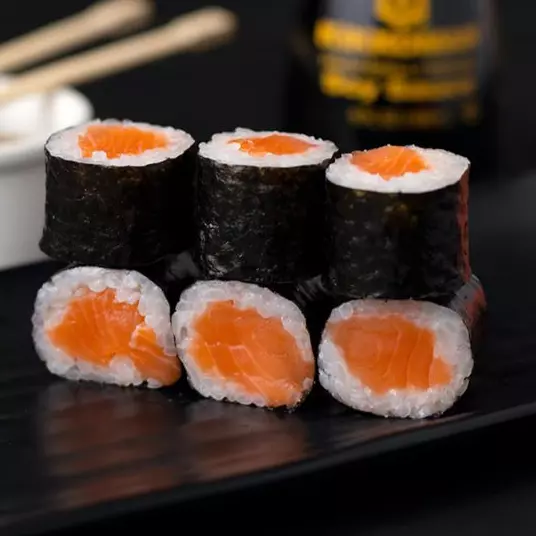 hossomaki Salmão