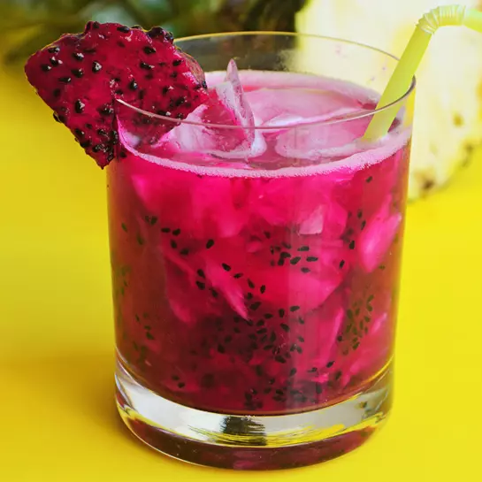 CAIPIRINHA DE PITAYA ROXA