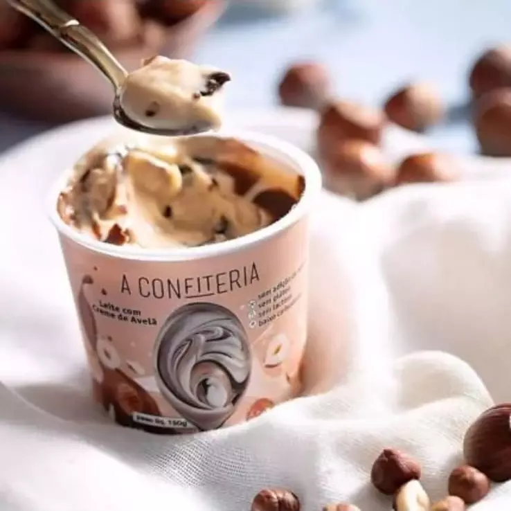 CONFITERIA LEITE COM CREME DE AVELÃ