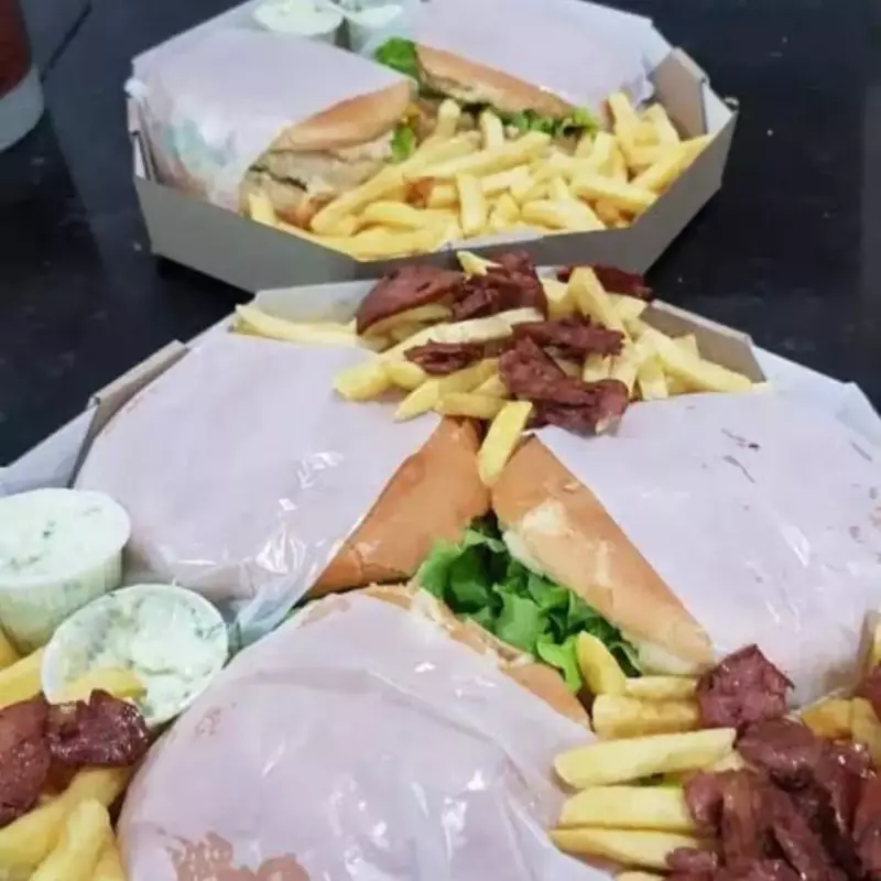 COMBO X SALADA MAIS FRITAS