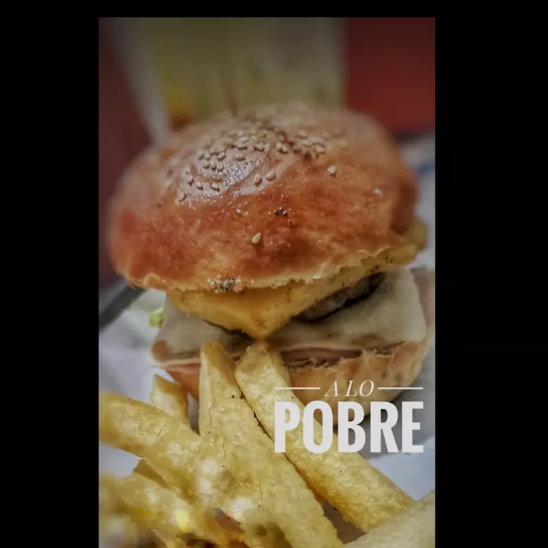 Hamburguesa A lo pobre de carne