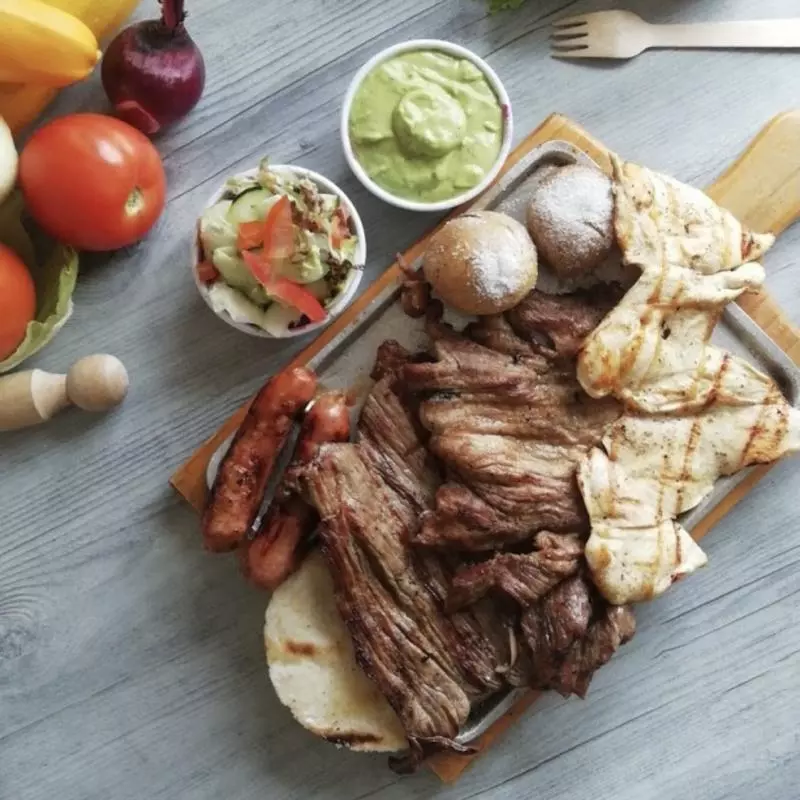 Parrilla las tres carnes