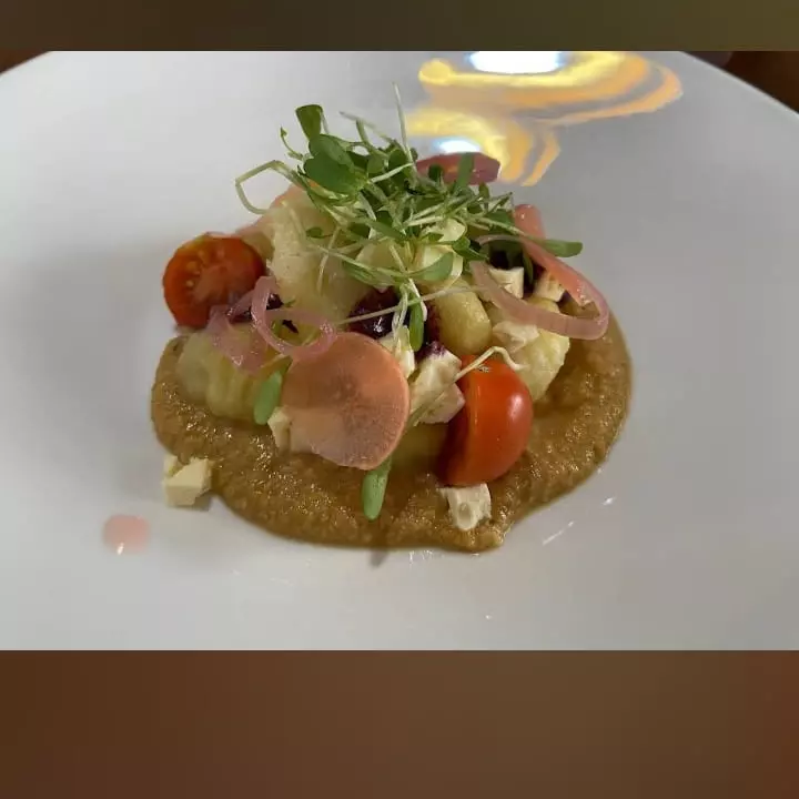 ÑOQUIS CON SALSA DE MANI