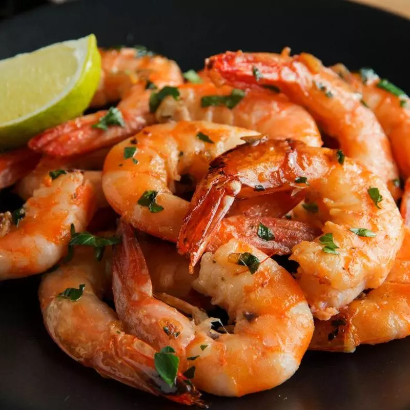 CAMARÃO ALHO E OLÉO