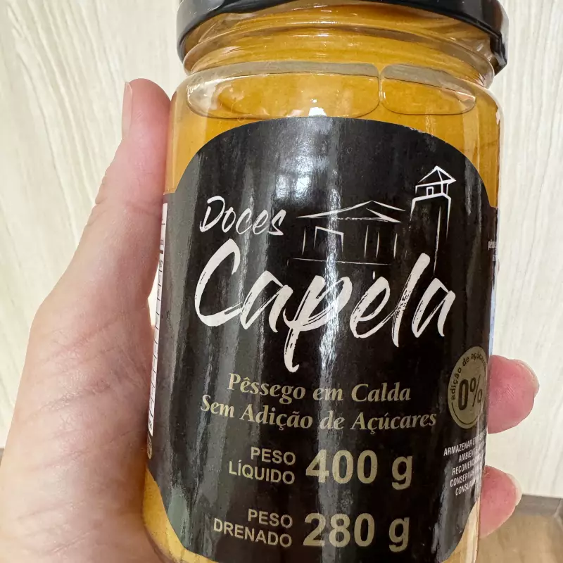 PESSEGO EM CALDA