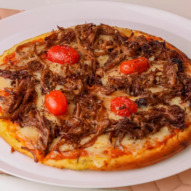 PIZZA DE COSTELA NO CAFÉ E CERVEJA