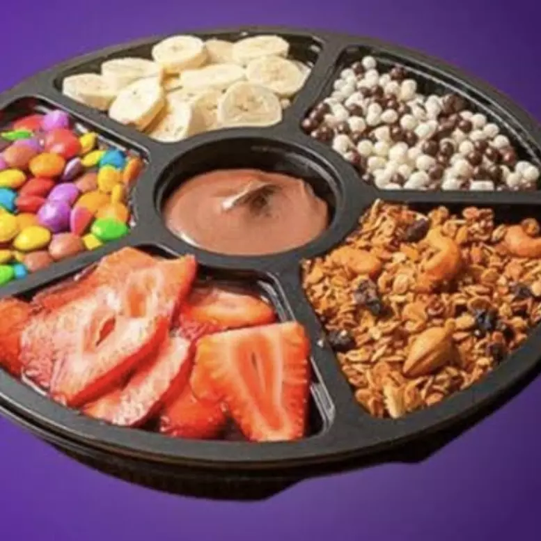 ROLETA DE AÇAÍ COM 6 ADICIONAIS